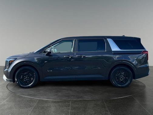 Metal 2025 Kia Carnival LXS