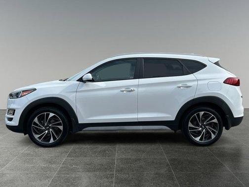 2020 Hyundai TUCSON Sport