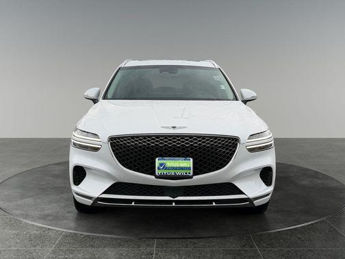Uyuni White 2022 Genesis GV70 2.5T