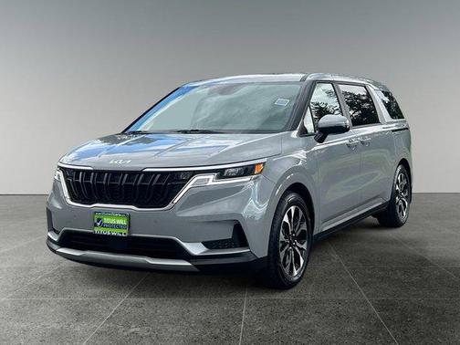 2024 Kia Carnival EX