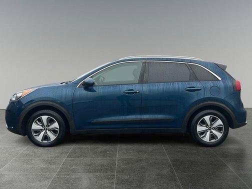 2017 Kia Niro LX