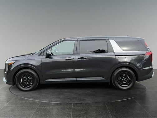 Metal 2026 Kia Carnival LXS