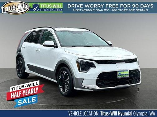 Snow White Pearl 2023 Kia Niro EV Wave