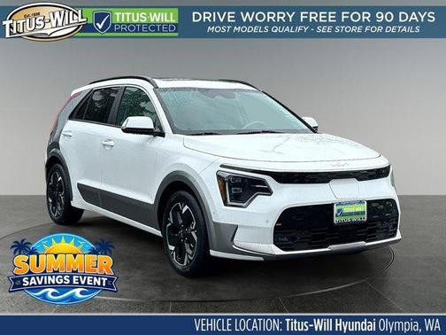 Snow White Pearl 2023 Kia Niro EV Wave