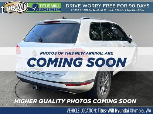 Pure White 2015 Volkswagen Touareg V6 Lux