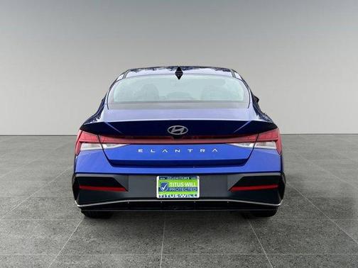 2025 Hyundai ELANTRA SEL Convenience