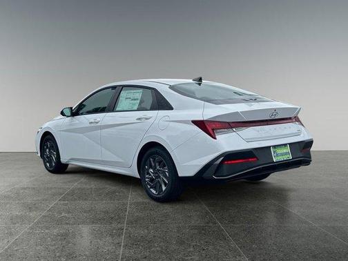 2025 Hyundai ELANTRA HEV Blue