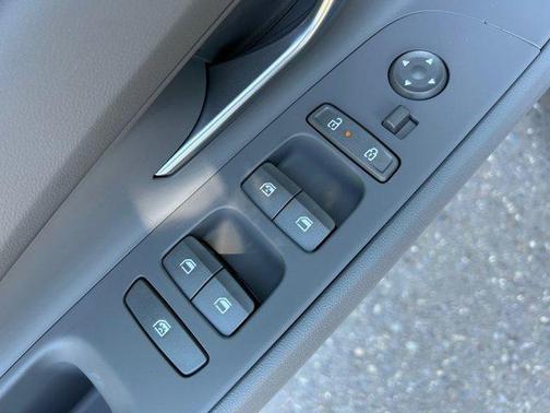 2025 Hyundai ELANTRA HEV SEL Sport
