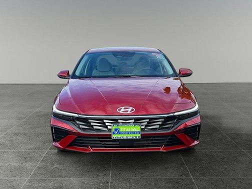 2025 Hyundai ELANTRA Limited