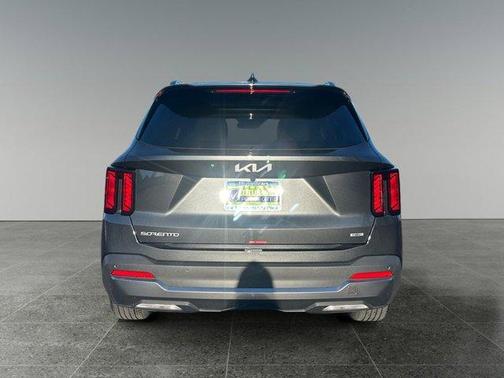2025 Kia Sorento Hybrid EX