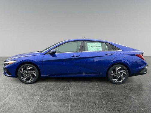 2025 Hyundai ELANTRA HEV Limited