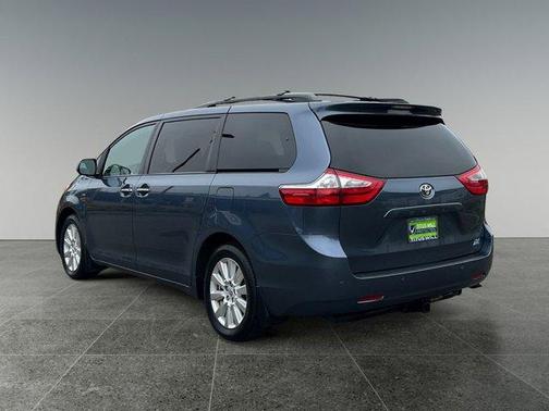 2017 Toyota Sienna XLE Premium