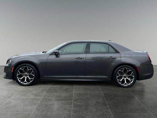 2018 Chrysler 300 S