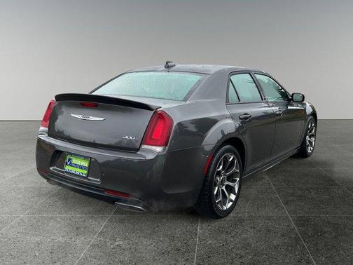 2018 Chrysler 300 S