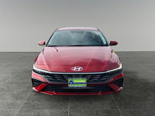 2025 Hyundai ELANTRA SE