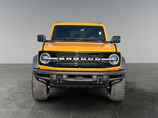 Orange Metallic 2022 Ford Bronco Wildtrak