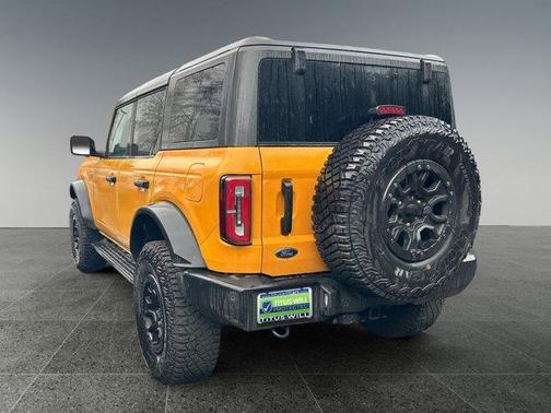 Orange Metallic 2022 Ford Bronco Wildtrak