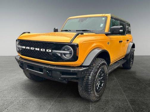 Orange Metallic 2022 Ford Bronco Wildtrak