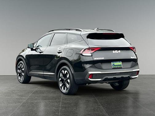 Fusion Orange 2024 Kia Sportage Plug-In Hybrid X-Line Prestige