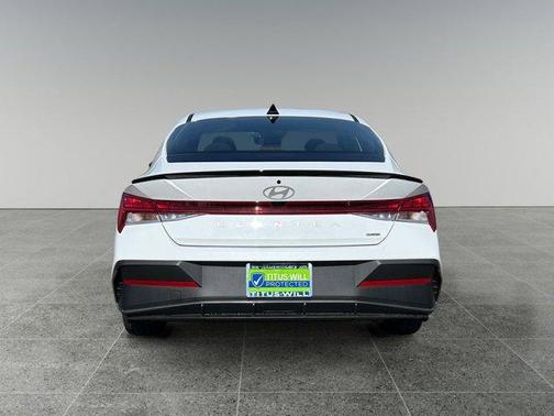 2025 Hyundai ELANTRA HEV SEL Sport