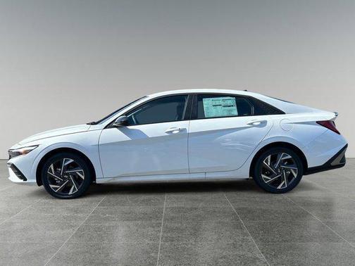 2025 Hyundai ELANTRA HEV SEL Sport