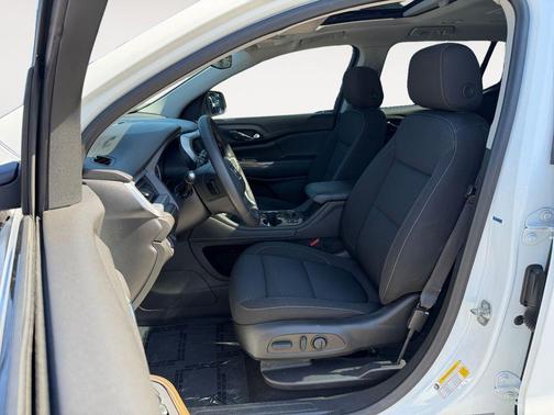 Summit White 2022 GMC Acadia SLE