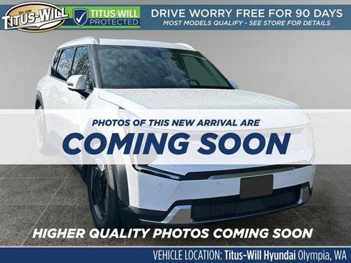 Glacial White Pearl 2025 Kia EV9 Wind