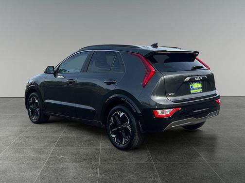 Gray 2025 Kia Niro EV Wind
