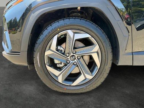 Phantom Black 2023 Hyundai TUCSON Limited