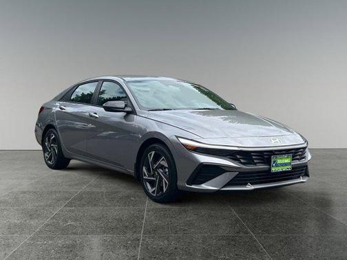 2025 Hyundai ELANTRA HEV SEL Sport