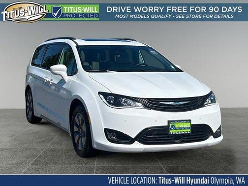 2018 Chrysler Pacifica Hybrid Limited
