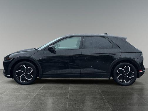 Black 2024 Hyundai IONIQ 5 SEL