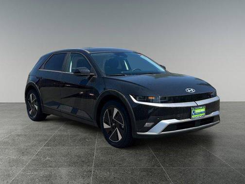 2025 Hyundai IONIQ 5 SE