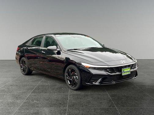 2026 Hyundai ELANTRA SEL