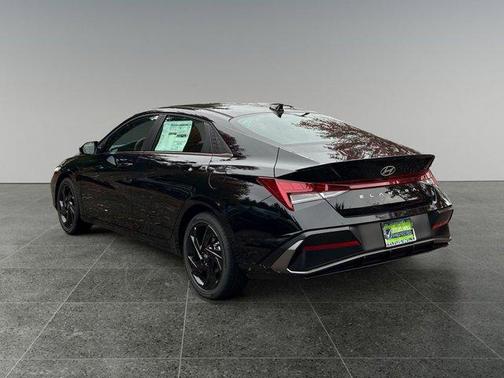 2026 Hyundai ELANTRA SEL