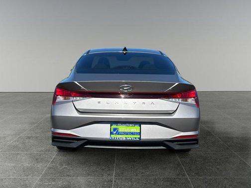 2021 Hyundai ELANTRA SE