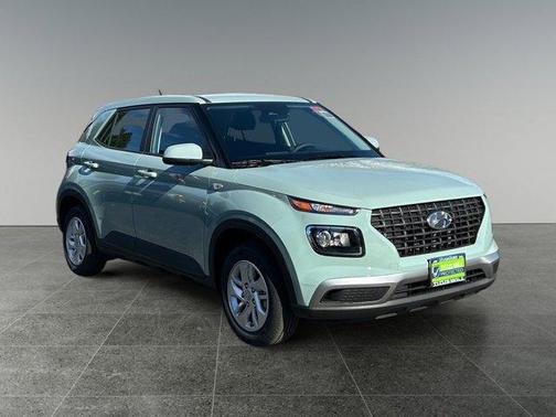 2026 Hyundai VENUE SE