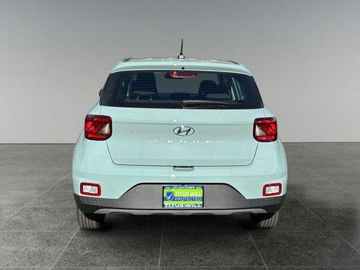 2026 Hyundai VENUE SE