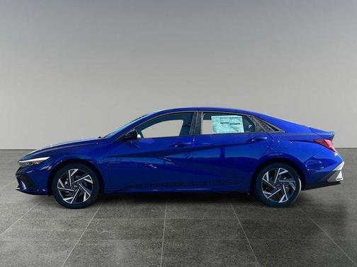 2025 Hyundai ELANTRA HEV SEL Sport