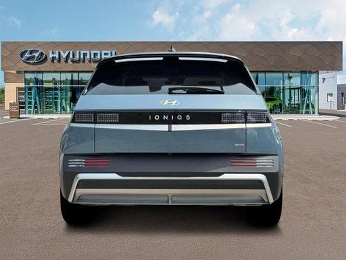 2025 Hyundai IONIQ 5 SE