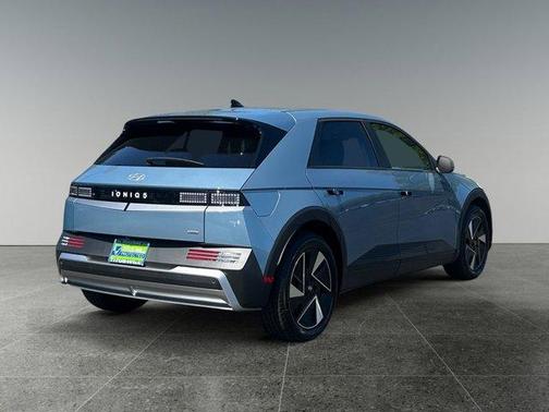2025 Hyundai IONIQ 5 SE