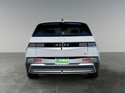 2025 Hyundai IONIQ 5 SE
