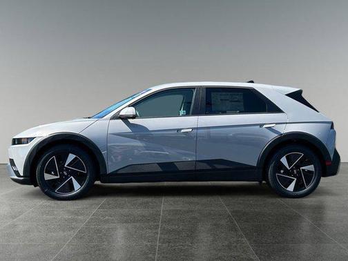 2025 Hyundai IONIQ 5 SE