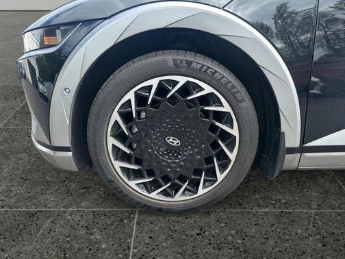 Black 2023 Hyundai IONIQ 5 Limited