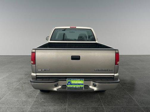 2003 Chevrolet S-10 LS