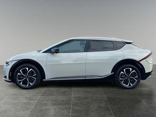 Glacier 2023 Kia EV6 Wind