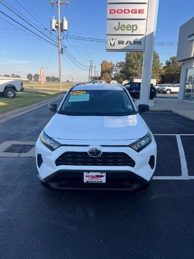 2021 Toyota RAV4 LE