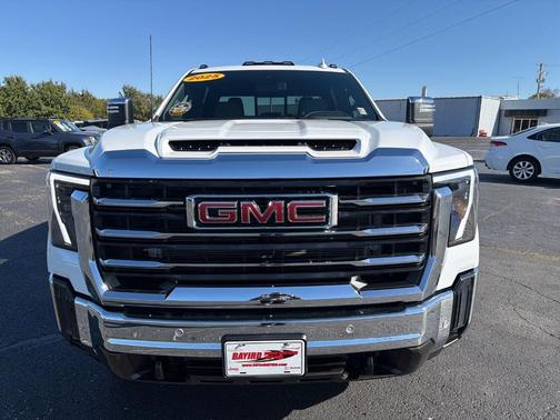 2025 GMC Sierra 3500 SLT