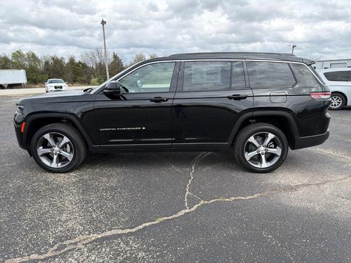 Diamond Black 2026 Jeep Grand Cherokee L Limited