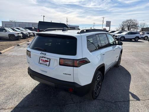 2026 Jeep Cherokee LAREDO/LIMITED